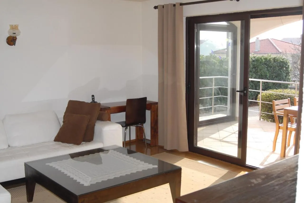 Apartment In Punat/Insel Krk 13350